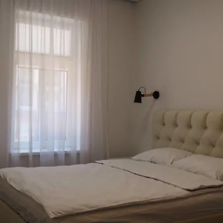 Uzupio Apartamentai Nemokamas Parkingas