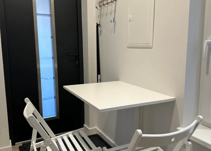 Uzupio Apartamentai Nemokamas Parkingas *