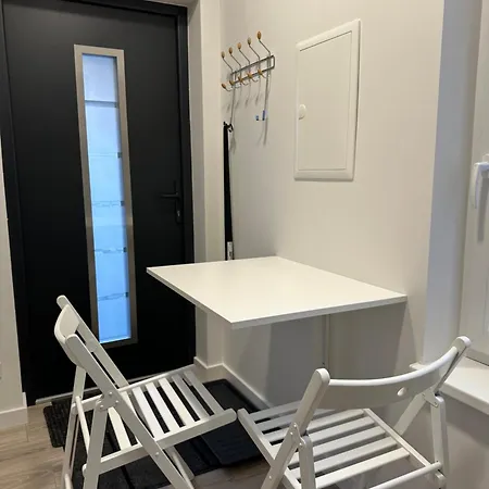 Uzupio Apartamentai Nemokamas Parkingas *