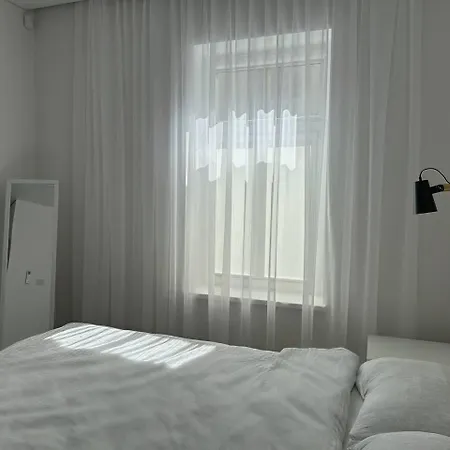 Uzupio Apartamentai Nemokamas Parkingas *